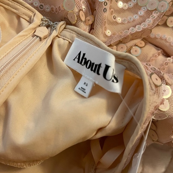 NWT ABOUT US x REVOLVE Jane Nude Sequin Halter Mini Dress, Size XS - Picture 5 of 6